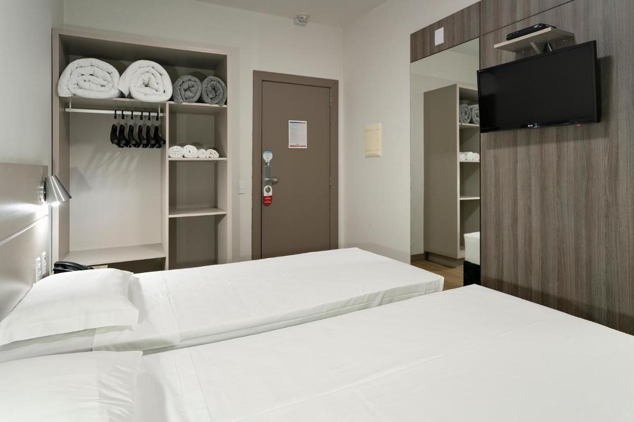 Hotel Valerim Itajai / Navegantes エクステリア 写真