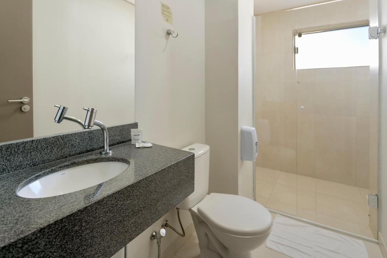 Hotel Valerim Itajai / Navegantes エクステリア 写真