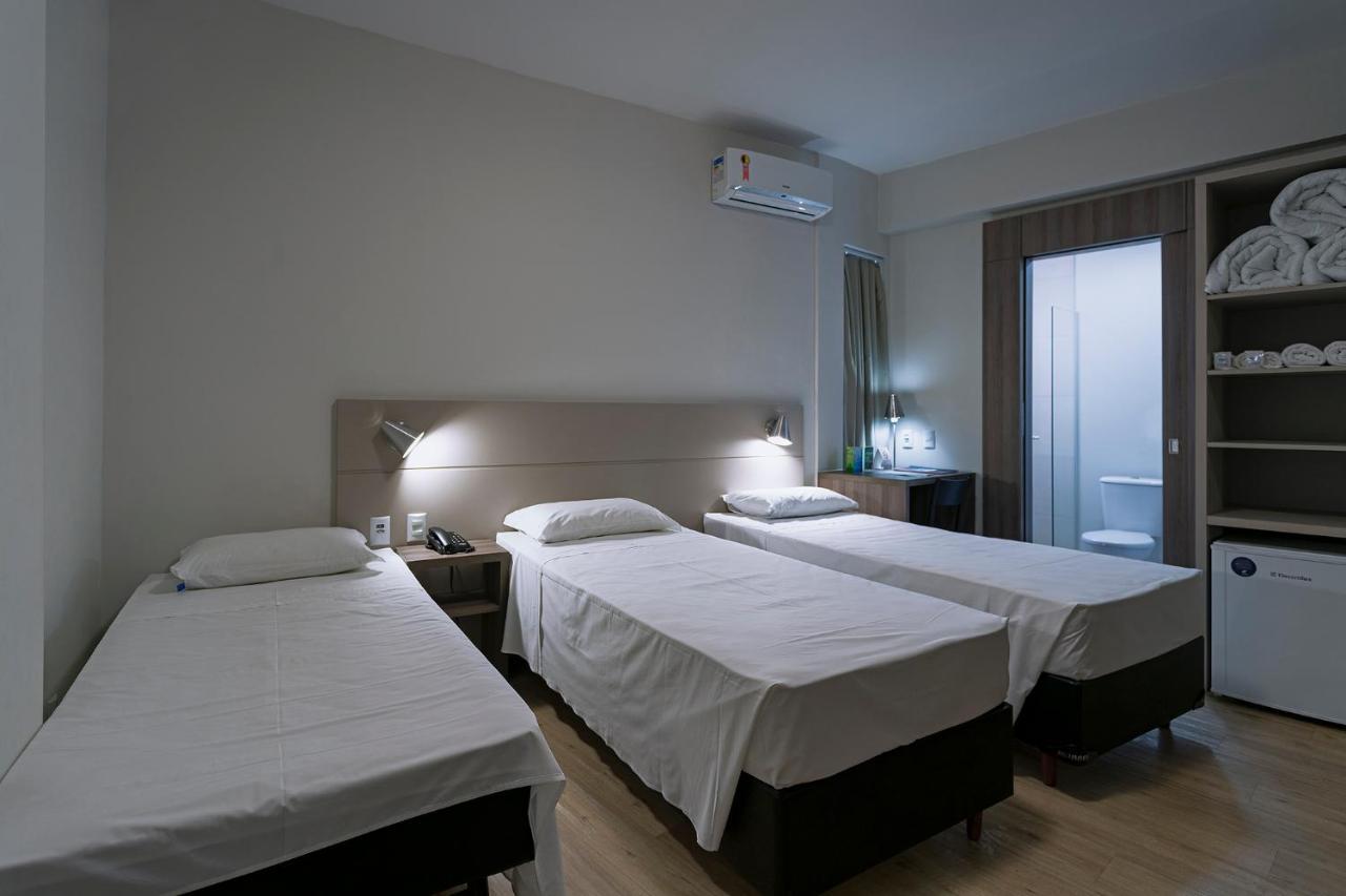Hotel Valerim Itajai / Navegantes エクステリア 写真